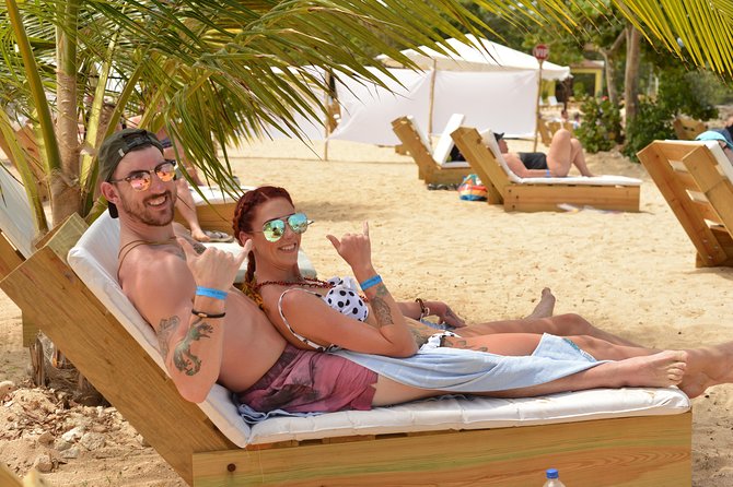 Montego Bay: Bamboo Beach Club VIP Access with Lunch & Cocktails - Swimming, safety, and beach comfort