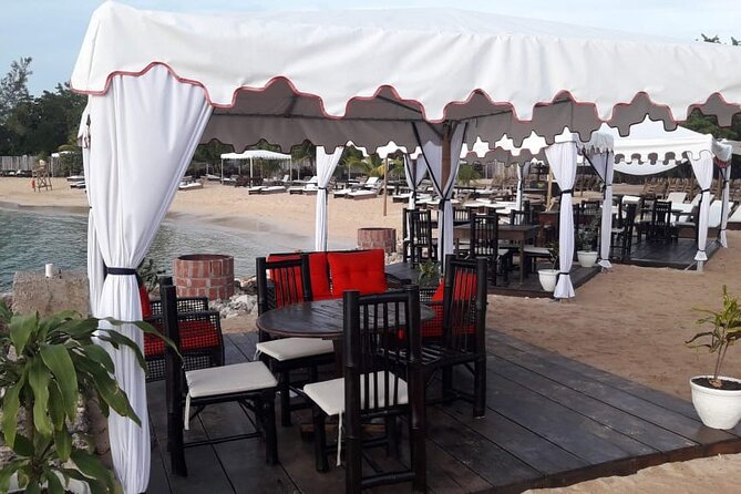Montego Bay: Bamboo Beach Club VIP Access with Lunch & Cocktails - Reggae, entertainment, and the three-hour beach stop