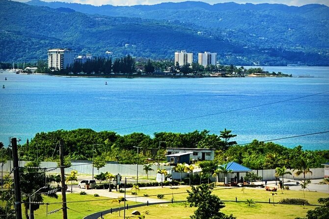 Montego Bay City Tour & Magaritaville with shopping - What the $68.98 price really covers