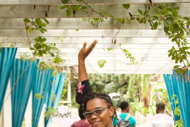 Montego Bay community highlight - The old sugar mill and a quick look at local housing