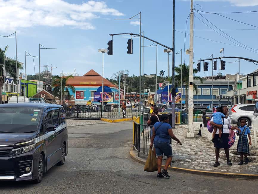 Montego Bay Excursion and Beach - What the Guides Add to the Day
