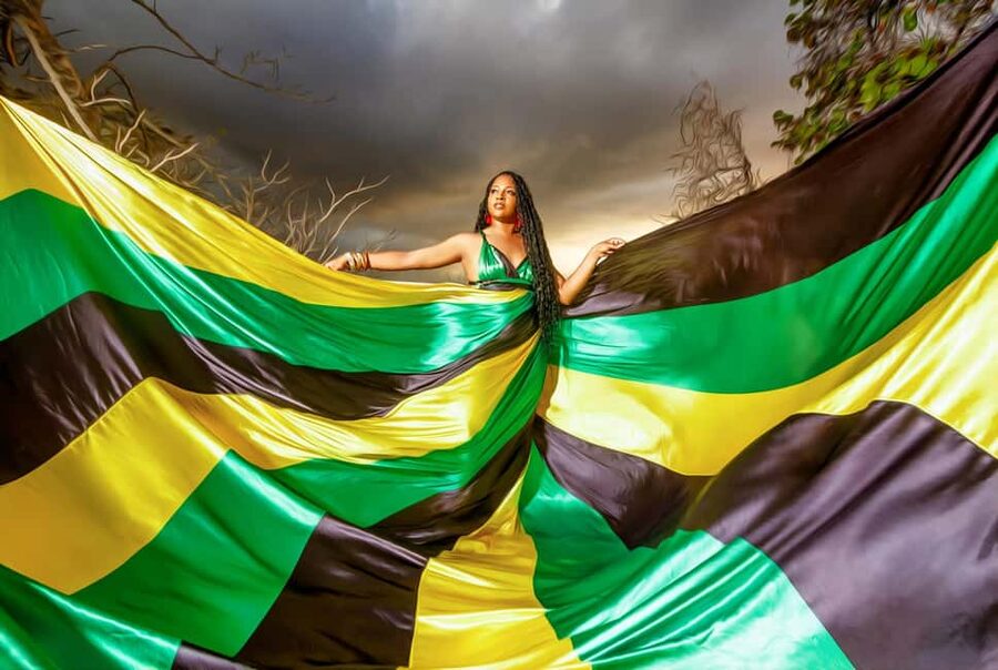 Montego Bay: Flying Dress Photoshoot in Montego Bay Jamaica - Choosing a dress, crown, and jewelry