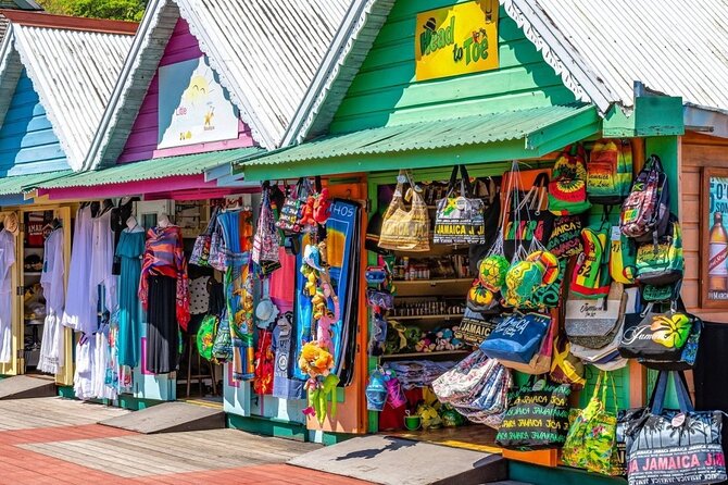 Montego Bay Highlight and Shopping - The drive east toward Rose Hall