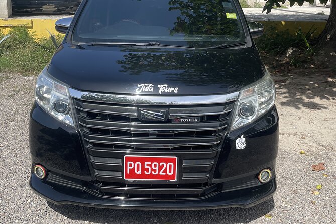Montego Bay Hotels Airport Private Transfers - More than an airport ride: nightlife and local transportation