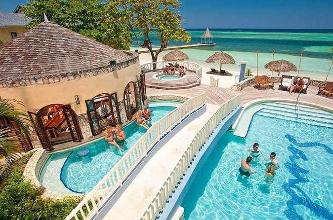 Montego Bay Hotels Airport transfer - The return trip to MBJ
