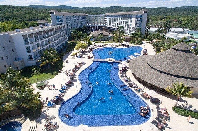 Montego Bay Hotels Private Airport Transfer - Is $20 Per Person a Good Value?