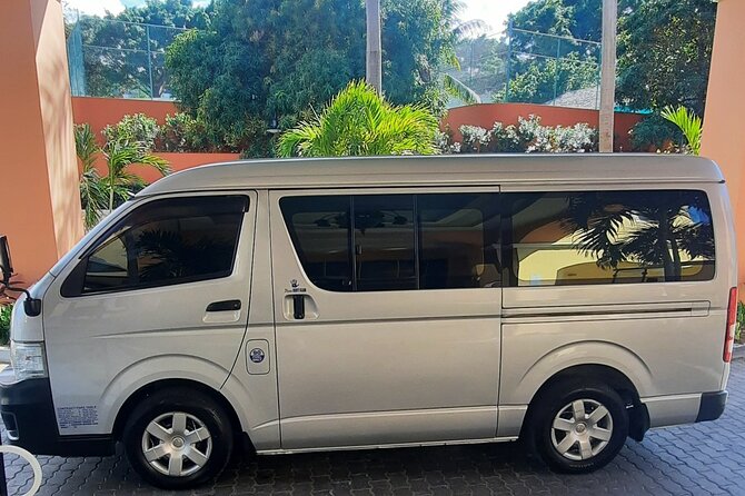 Montego Bay Jamaica MBJ Airport Transfer to Hotels in Montego Bay - What the 15-minute to 1-hour ride is really like