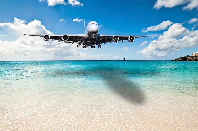 Montego Bay Luxury Airport Transfers - A Jamaican welcome at Montego Bay Airport