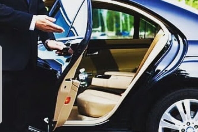 Montego Bay Luxury Airport Transfers - Inside the vehicle: comfort after a long flight