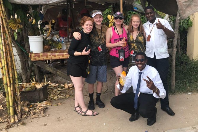 Montego Bay Private and Customized Highlights Day Tour - The food stops: patties, jerk chicken, and Jamaican lunch