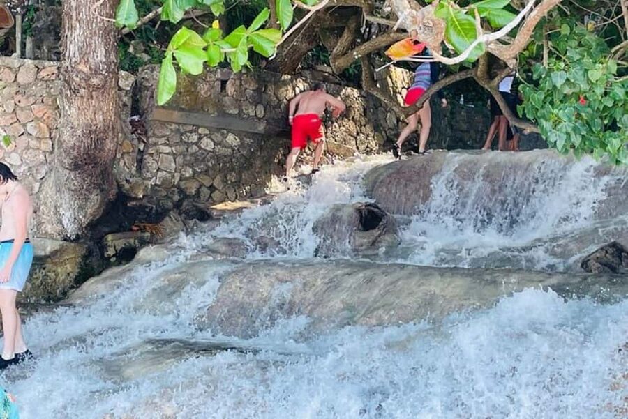 Montego Bay: Private Dunn's River Falls and Blue Hole Tour - Dunn’s River Falls and the 600-foot climb