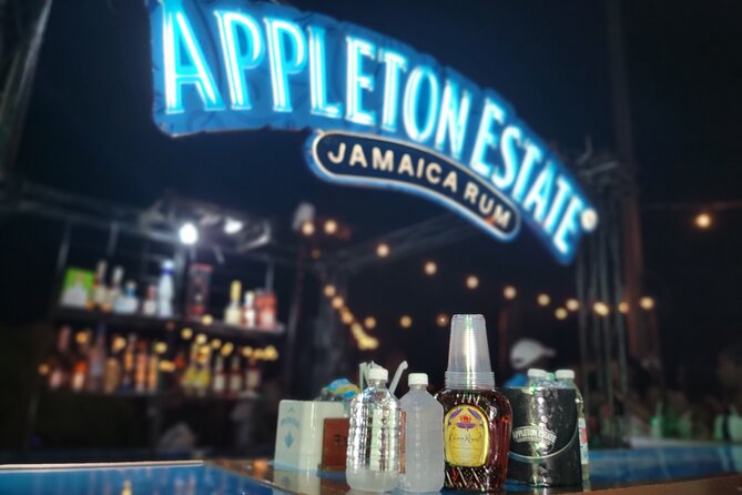 Montego Bay: Private Night Life Experience - The late-night Jamaican food stop