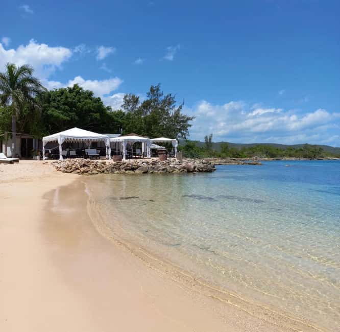 Montego Bay: River Tubing & Bamboo Beach Club VIP Access - What arrives at the four-course lunch