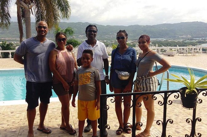 Montego Bay Scenic Tour - Scotchies for Jamaican jerk chicken or pork