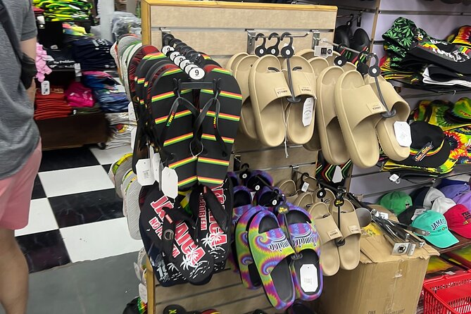 Montego Bay Sightseeing, Souvenir Shopping and local food hunt - Shopping for Souvenirs Without Losing the Local Focus