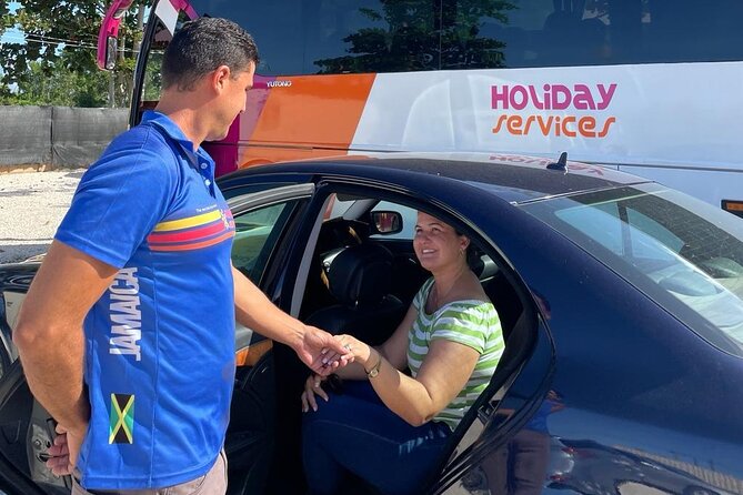 MontegoBay Airport to Ocho Rios: One way/Round Trip cheap Shuttle - From Sangster Airport to Montego Bay hotels