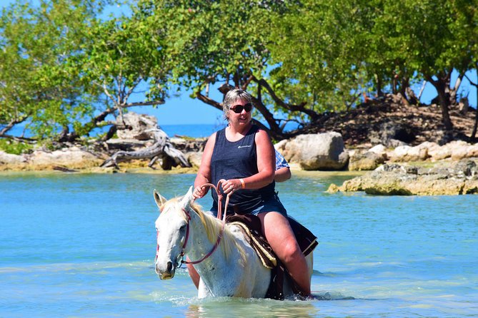 Negril 45-minute Guided Horseback Ride and Swim - Why the advertised duration needs a closer look