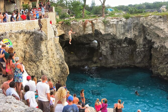 Negril 7 Mile Beach and Ricks Cafe Private Tour - Transportation, timing, and comfort