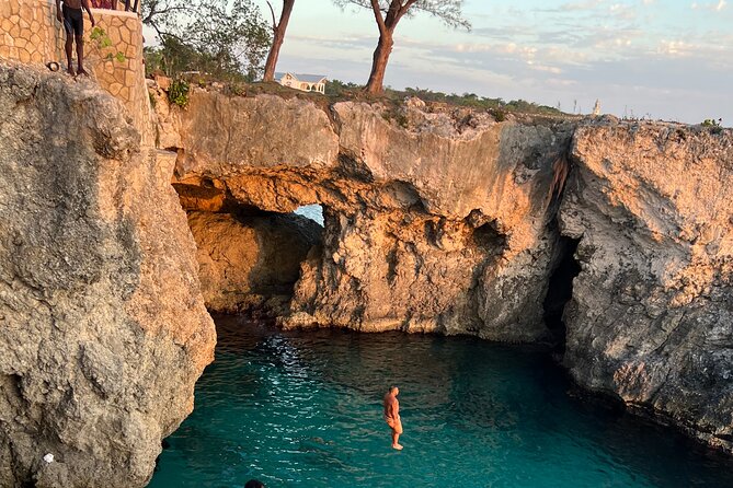 Negril 7 Mile Beach and Ricks Cafe Tour - From Montego Bay to Negril by coastal road