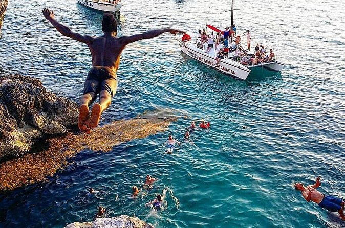 Negril 7 Mile Beach & Rick's Café Combo Tour from Montego Bay - Who will enjoy this tour most?