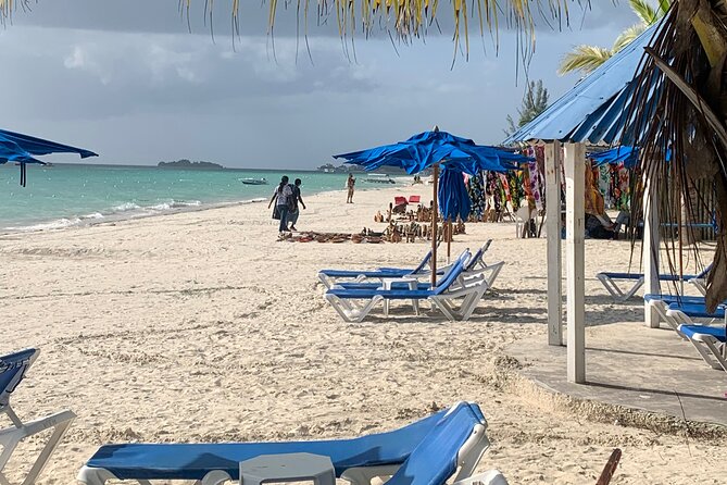 Negril 7 Mile Beach & Ricks Cafe Sunset Tour (Private ) - Arriving at Seven Mile Beach