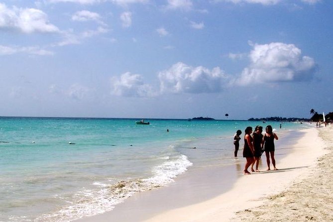 Negril Beach Beach Ricks Cafe and Sunset Tour - Four hours on Negril’s Seven Mile Beach