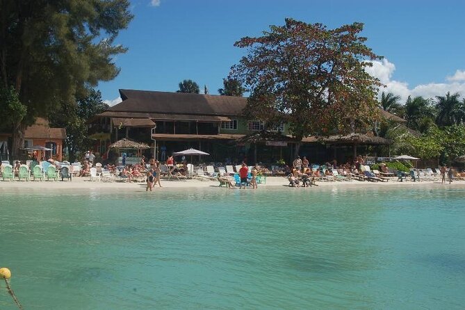 Negril Beach Break and Ricks Cafe - Montego Bay Cruise Port - What the Guides Add to the Day