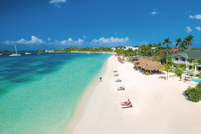 Negril Beach Experience and Rick's Café Combo Tour Negril - Rick’s Cafe and the West End Cliffs