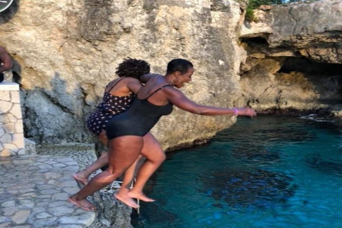 Negril Beach Experience & Rick's Cafe from Montego Bay - Why this Montego Bay to Negril route works