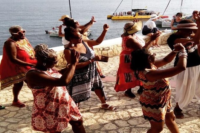 Negril Beach Experience & Rick's Cafe from Montego Bay - Rick’s Cafe brings cliffs, sunset, and a livelier mood