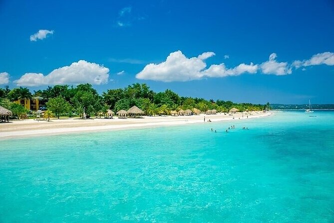 Negril Beach, Ricks Cafe and Margaritaville from Montego Bay - The west coast road from Montego Bay