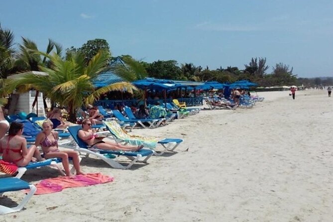 Negril Beach, Ricks Cafe and Margaritaville from Montego Bay - What the private group format really gives you