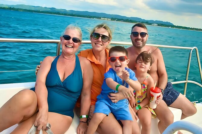 Negril Catamaran: Adults Sunset Party with Drinks & DJ - Who should book this cruise