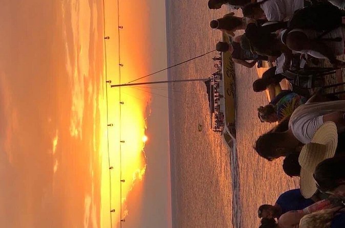 Negril Combo Experience 7 Mile Beach, Shopping and Rick's Café - Rick’s Café and the famous Negril sunset