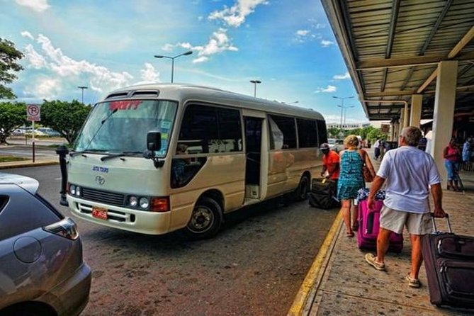 Negril Hotels Transfers to Montego Bay Airport - What the 90-minute ride feels like