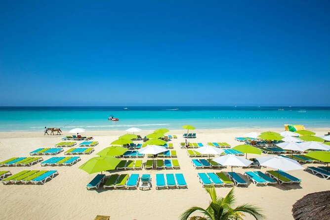Negril's Private Day Trip with Margaritaville and Rick's Cafe - The Montego Bay to Negril ride