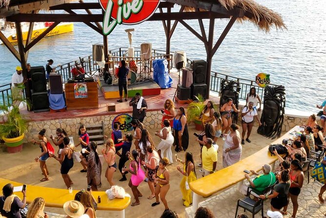 Negril Seven Mile Beach & Ricks Cafe Combo Tour from Montego Bay - Seven Mile Beach gives you two hours to slow down