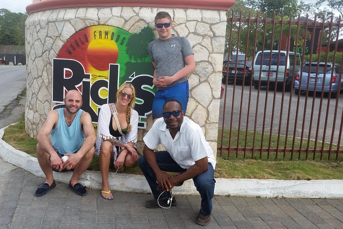 Negril Seven Miles Beach Day and Rick's Cafe Sunset Private Tour - Should you book it?