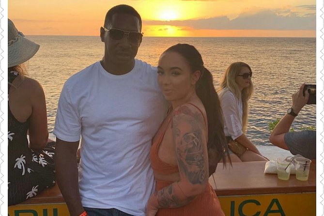 Negril Seven Miles Beach & Rick's Cafe - Should you book the Negril beach and Rick’s Cafe tour?
