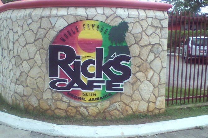 Negril seven Miles Beach & Rik's Café Sun Set "for less" - Seven Mile Beach: The Main Daytime Stop