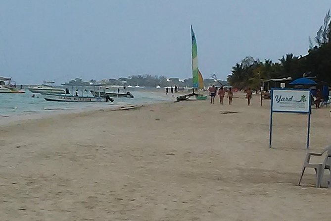 Negril seven Miles Beaches & Shopping Only | Spend more time on the Beach: - Shopping in Negril around 4:30 p.m.