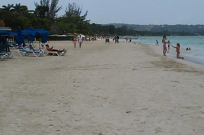 Negril seven Miles Beaches & Shopping Only | Spend more time on the Beach: - Papa Pierre and the value of a private tour
