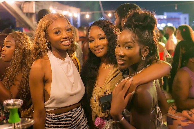 Night Life, Party Vibes & Clubbing in Montego Bay - The Hip Strip after dark