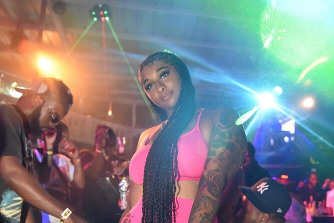 Night Life, Party Vibes & Clubbing in Montego Bay - Music, dancing, drinks, and hookahs