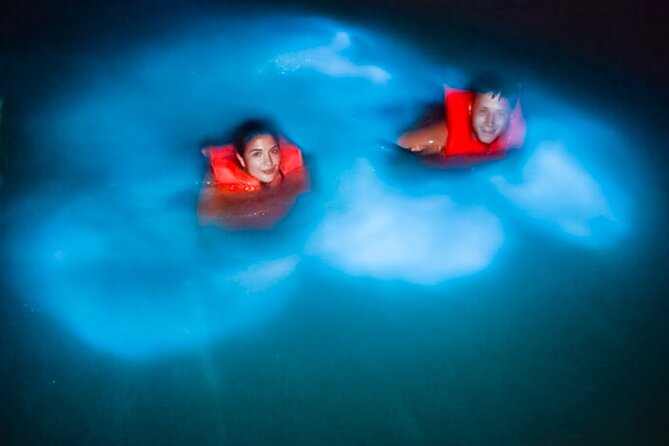 Night Tour-Luminating Blue Lagoon Waters - Who will enjoy this tour most