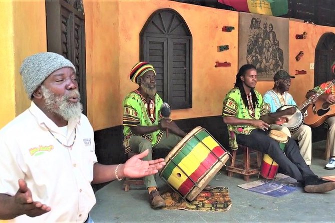Nine Mile and Dunn's River Falls Day Trip from Montego Bay & Grand Palladium - Nine Mile, Bob Marley’s birthplace