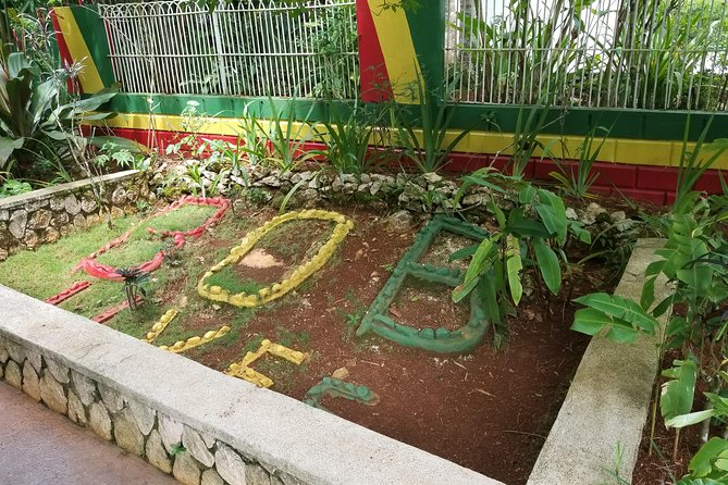 Nine Mile Bob Marley Mausoleum Transportation [ Birthplace ] - The road to Nine Mile takes patience