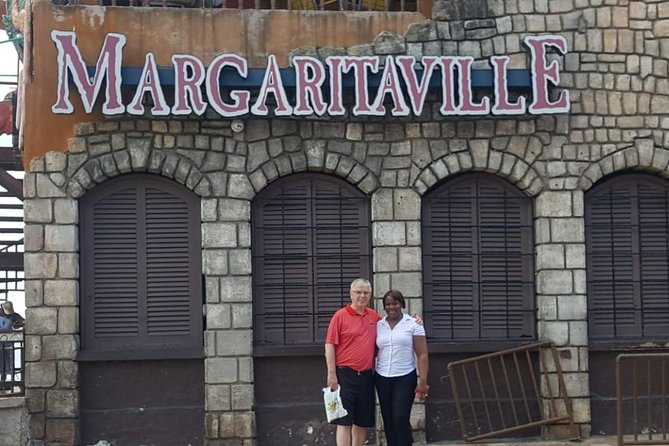 Norman Manley Airport to New Kingston - The drivers: practical help, not just a steering wheel