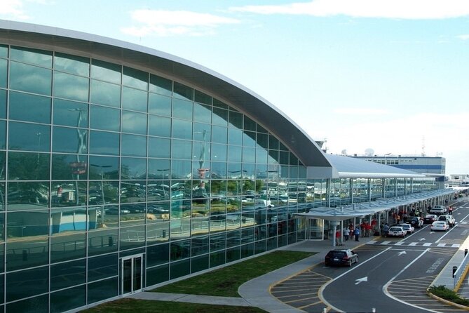 Norman Manley International Airport Kingston to Ocho Rios Hotels - Key points to know before booking