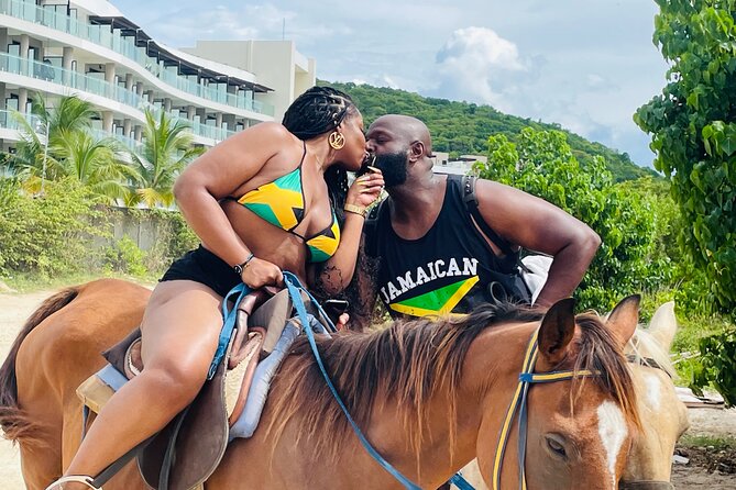 OCEAN HORSE-BACK RIDING & BAMBOO RAFTING + Limestone MASSAGE - Key points at a glance
